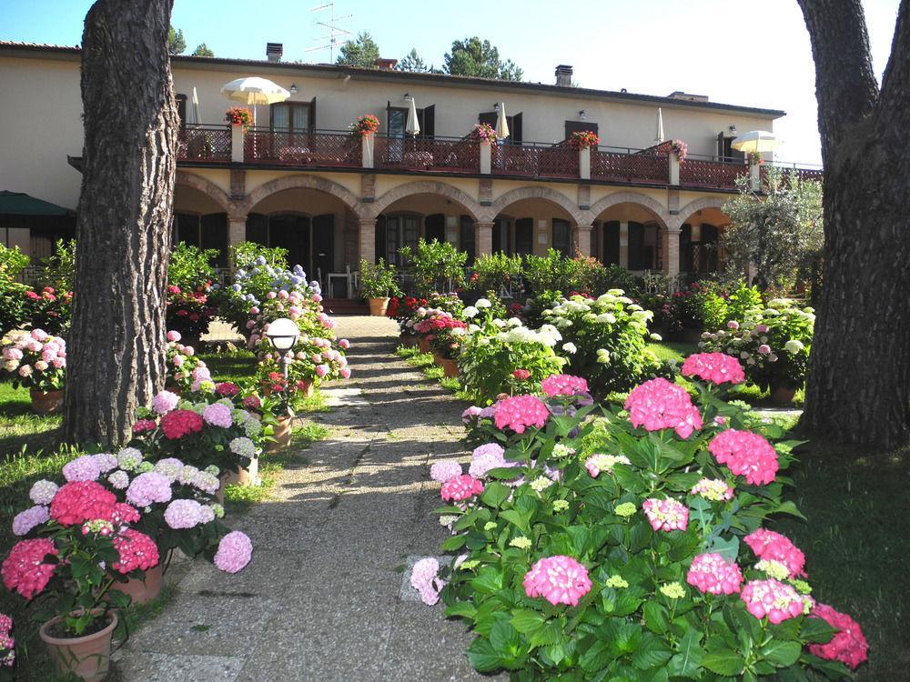 Hotel Le Renaie San Gimignano Exterior photo